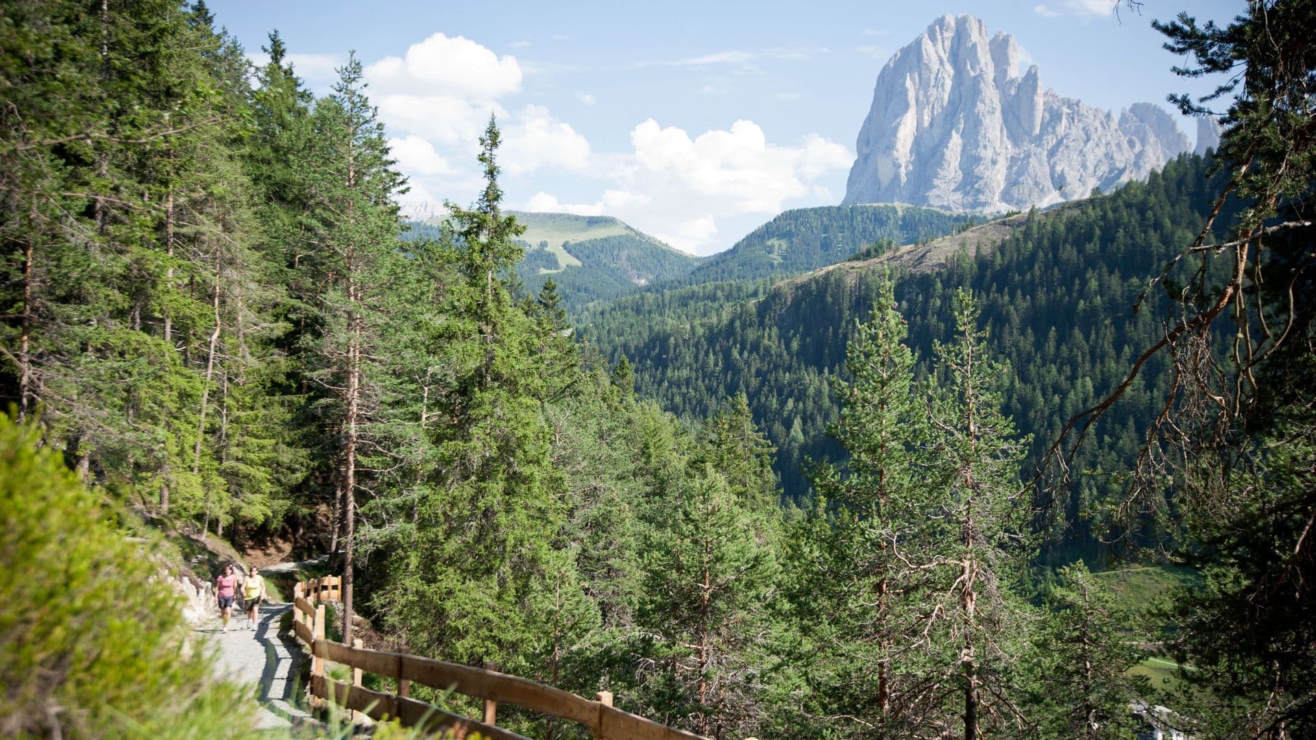 Saint-Cristina-Dolomiti-Views-Hike