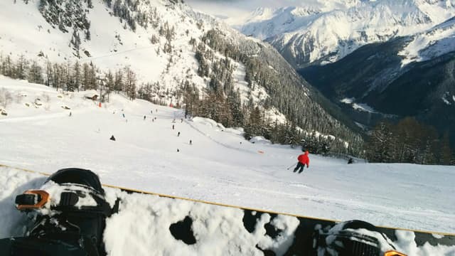February Skiing Holidays 2026/2027 | February Ski Resorts & Deals | Heidi