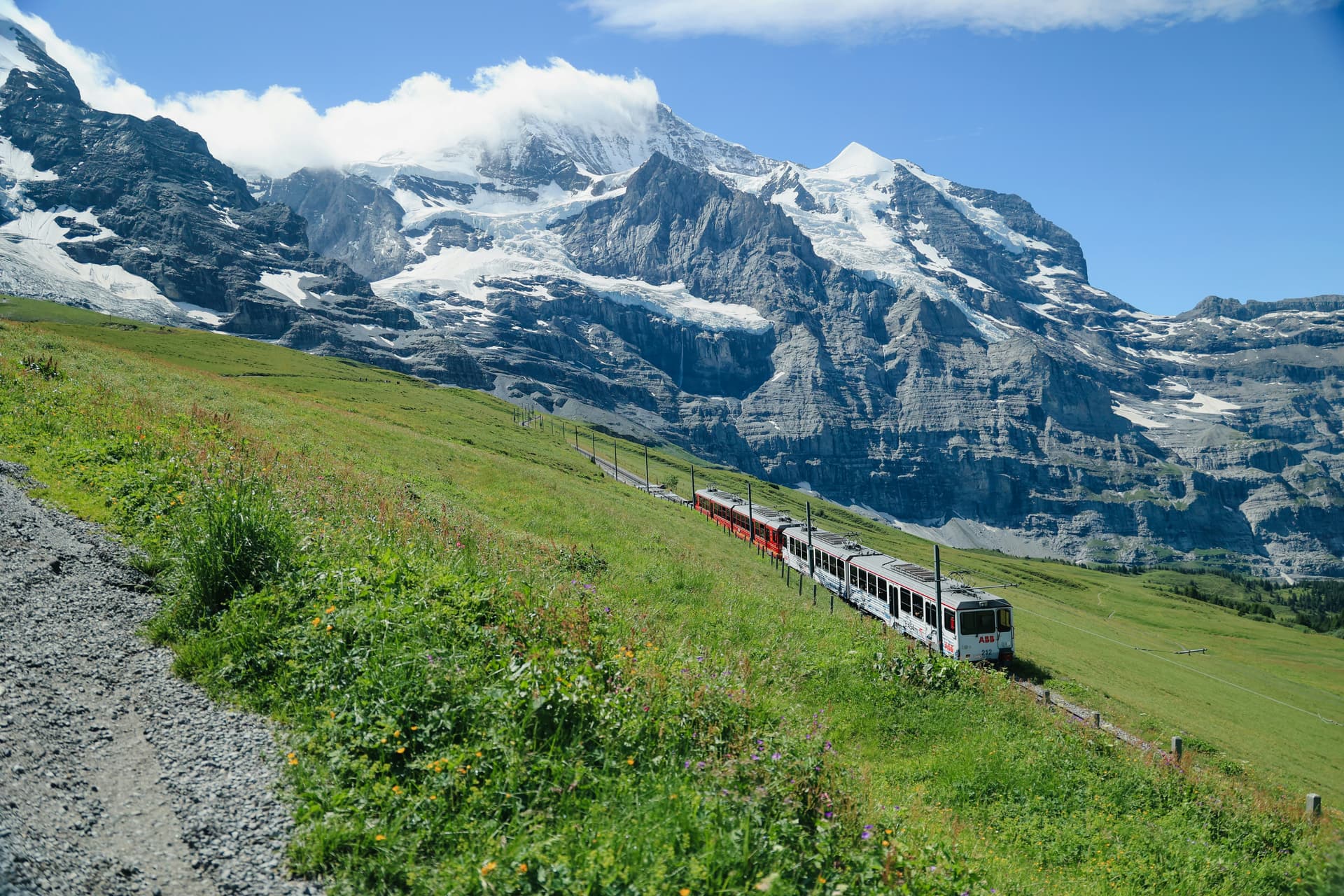 Wengen-train-mountains-summer